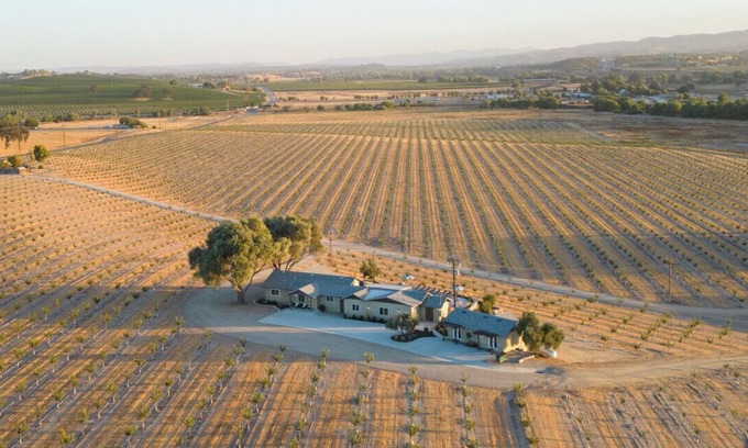 Paso Robles House | Orchard House - Country setting for a get away gathering!