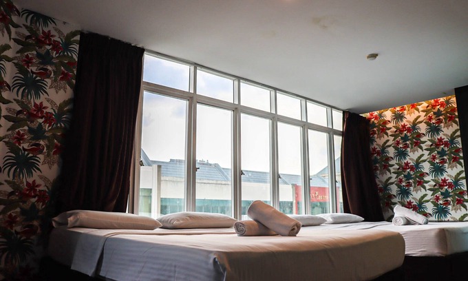 Bandar Puteri Puchong Hotel | Orchard Inn