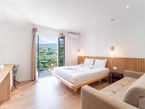 Himare Apartment | Orchard Retreat