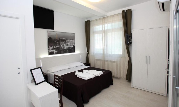 Civitanova Marche Bed & Breakfast | Orchidea Rooms & Suites