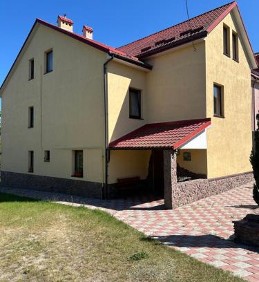 Bryukhovychi House | Oreste