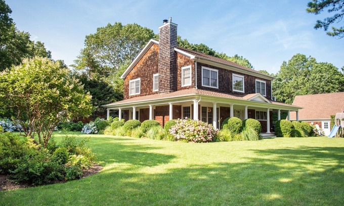 Wainscott Woods House | Organic Modern meets Boho-style home with private pool, pool house,...