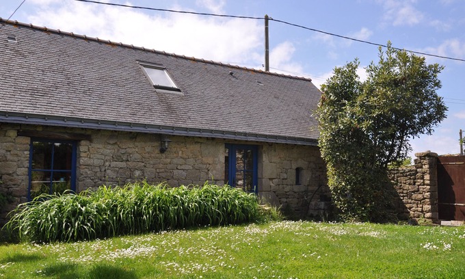 Erdeven House | Original Breton fisher's house near the beach by the standing stones.