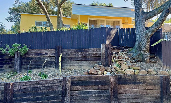 Topanga Cottage | Original Topanga Mid Century Modern Cottage Steps To The State Park