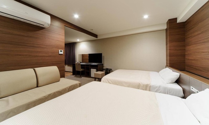 Higashishinsaibashi Hotel | Osaka Fujiya Hotel