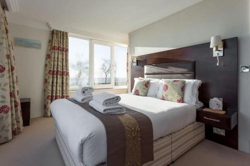 Westbourne Apartment | Osprey - Breathtaking Sea Views from Bedroom