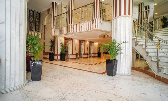 Al Aziziyah Hotel | Osturat Emaar Hotel