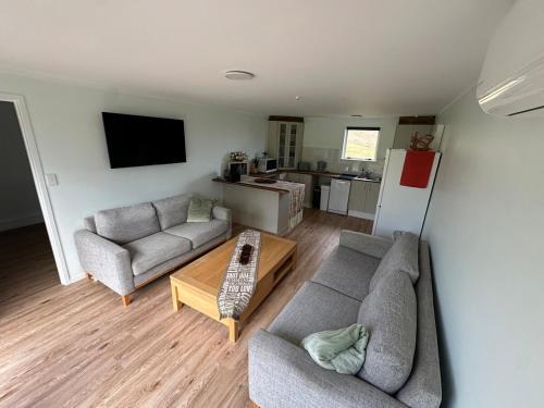 Mangapai Apartment | Otaika Valley Cottage