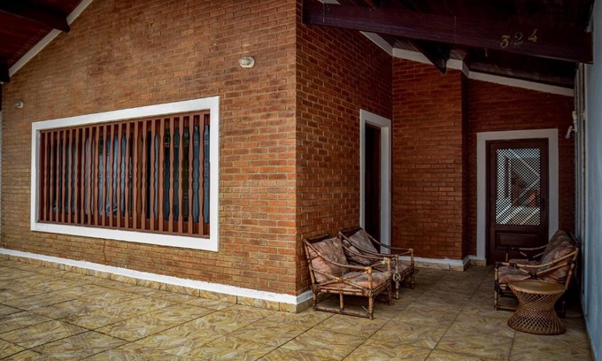 Balneario Arpoador House | Otima casa com Wi-Fi a 350m da Praia de Peruibe SP