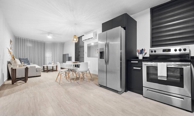 Parque Apartment | Otium Rentals Vacation Getaway at Casa Elena