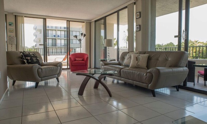 Siesta Key Condo | Our House at the Beach E-102 Modern, light-filled, spacious