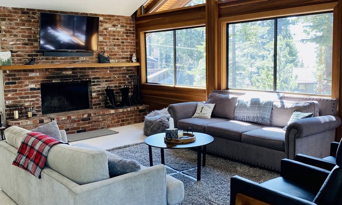 Lake Forest House | Our Lake Tahoe H💙ME
