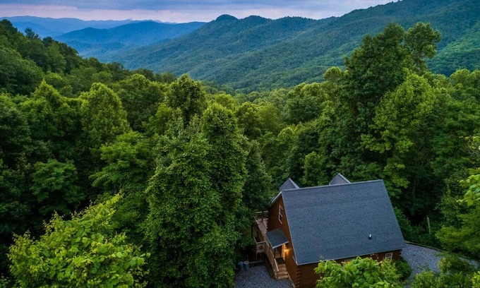 Cullowhee House | Our Pinnacle - Private Home Nestled in the heart of the Smokies - With a hot tub!