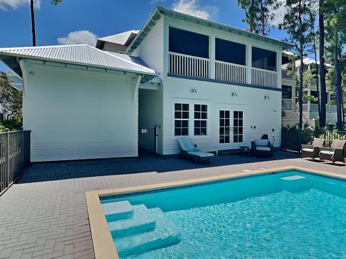 Lakeside at Blue Mountain Beach House | Our Treasure