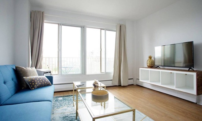 Milton Park Apartment | Our Vivid City Views