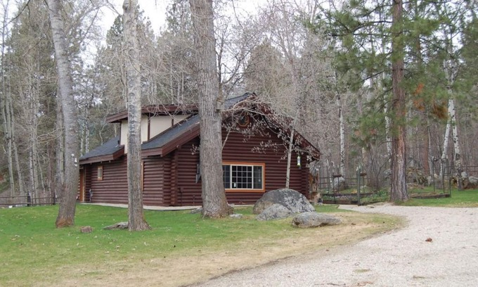 Hamilton House | Outdoor Enthusiasts Welcome!