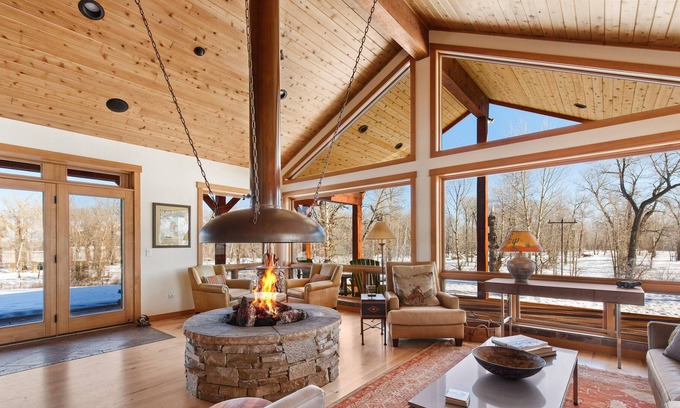 Bozeman House | Outdoor oasis immersed in 55 acres of nature with views, fireplace & Jacuzzi tub