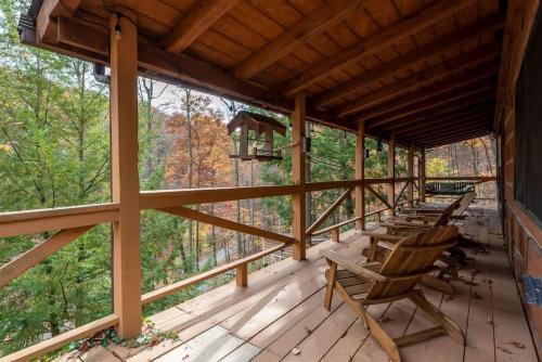 Rockbridge House | Outdoors Sleeps7 Family Getaway Fun Arcade Villa