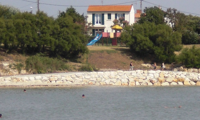 Fouras House | Outstanding genuine old "Fourasine" house, 50m from beach, beautiful sea view