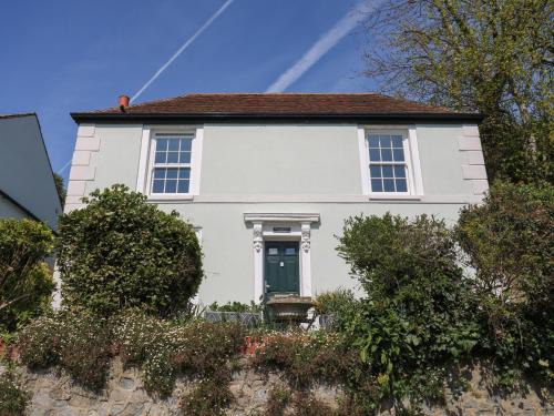 Hythe House | Overchurch