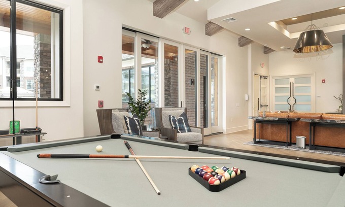 Farragut Apartment | Overlook 3001 I Modern Apartments in Knoxville