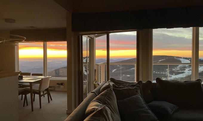 Chestnut Springs Apartment | Overlook Penthouse Wintergreen