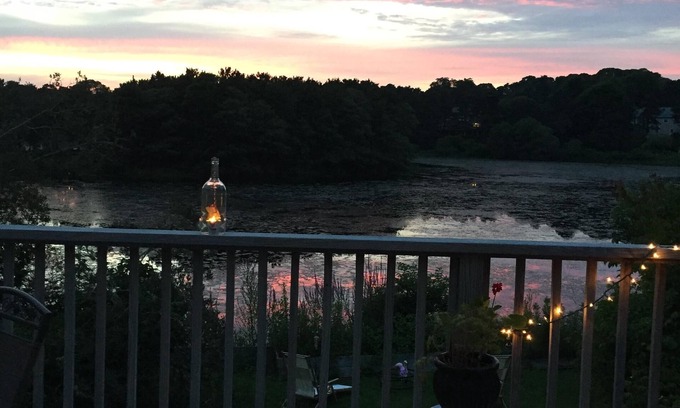 East Harwich House | Overlooks inland freshwater pond. Close to beaches, golf courses & restaurants.