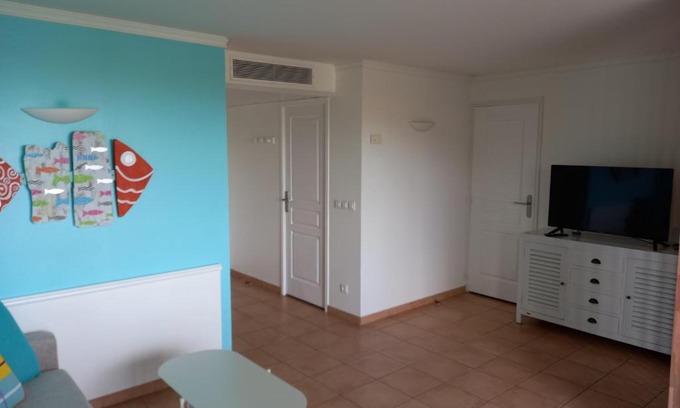 Gros Raisins Apartment | Ovillage972 dans Village Vacances - piscine, plage - vues mer, calme & spacieux