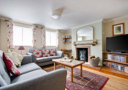 Holt House | Owl Cottage