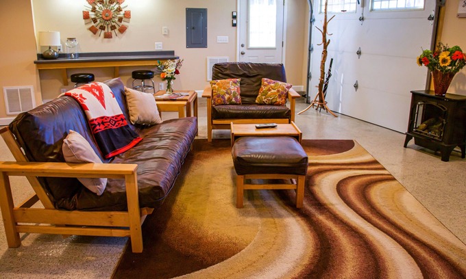 Weaverville Apartment | Owl's Perch at the Forest Edge - Weaverville Gem - 11 Miles to Downtown AVL