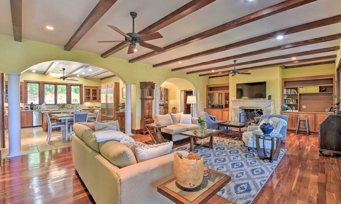 Clarkesville Villa | 'Owls Nest' Estate Top Floor w/Shared Pool!