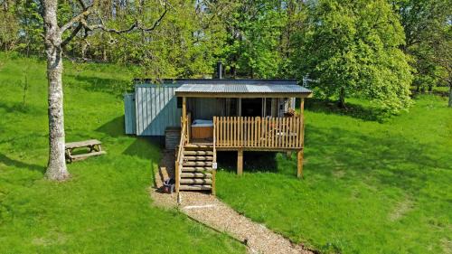 South Molton Cabin | Owls Nest Lodge