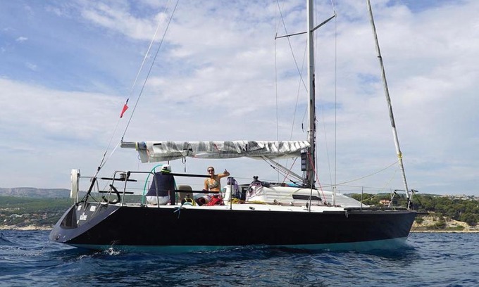 Antibes City Centre Boat Rental | Oxàla Mer & Soleil