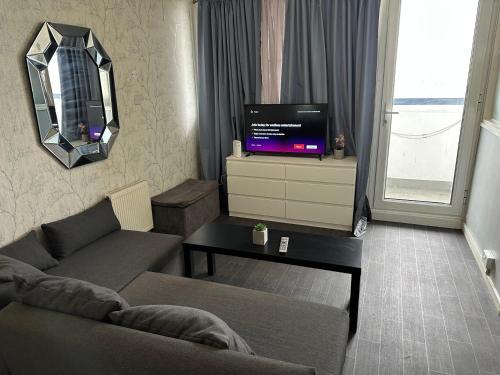 Belsize Park Apartment | OYEs STUDIO APARTMENT