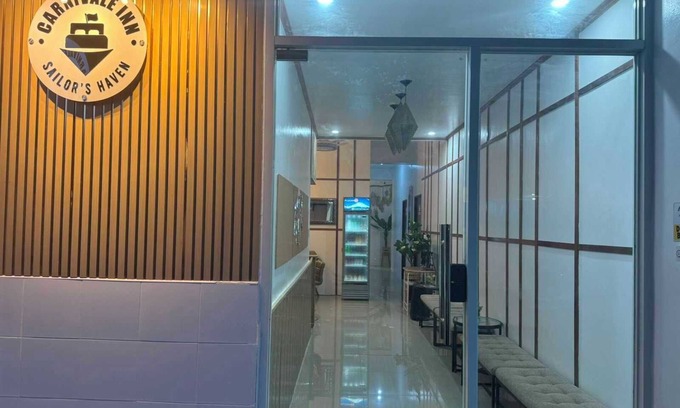 Ermita Night District Hotel | OYO 1155 Carnivale Inn
