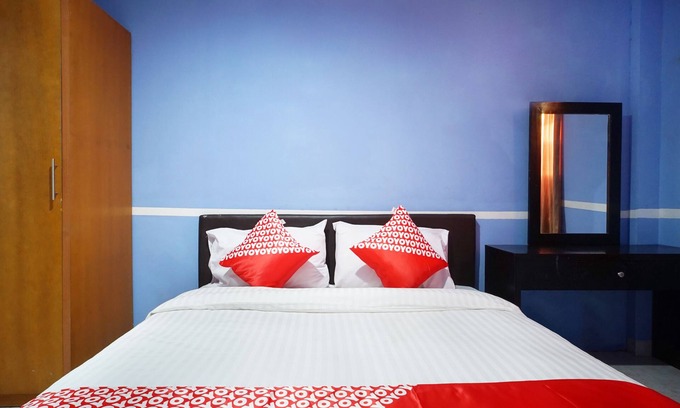 Balikpapan Hotel | OYO 1272 Grand Garuda Guest House