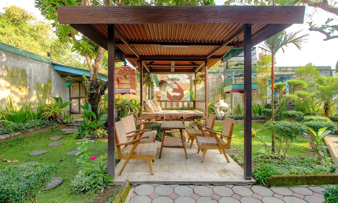 Kalasan Hotel | OYO 1355 Griya Wismono Homestay