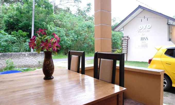 Tanjung Pandan Hotel | OYO 1851 Homestay Joss