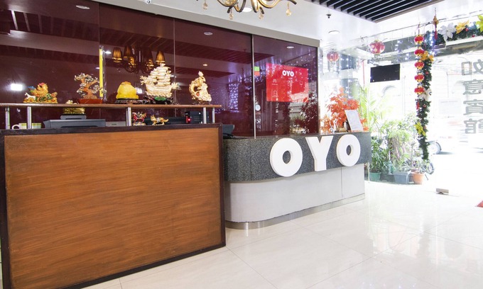 Santa Cruz Hotel | OYO 416 Lucky Hotel