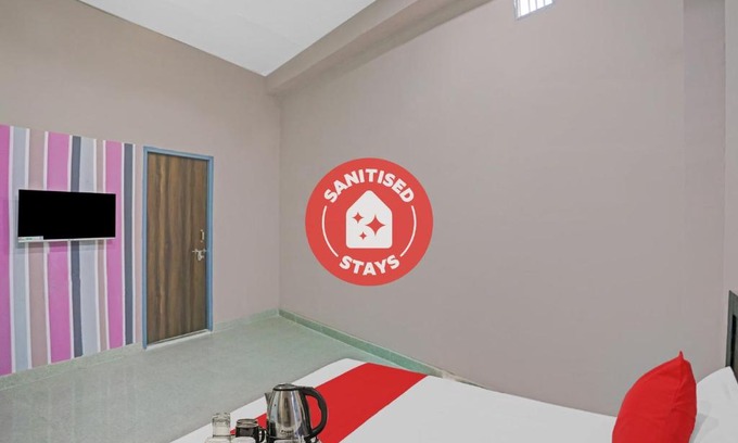 Greater Noida Hotel | OYO 88143 Hotel Moon Paradise