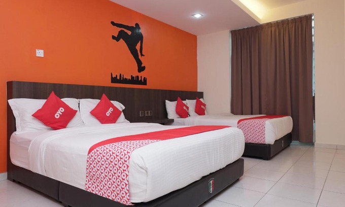 Pekan Melayu Hotel | OYO 89777 Urbanstay Kuantan