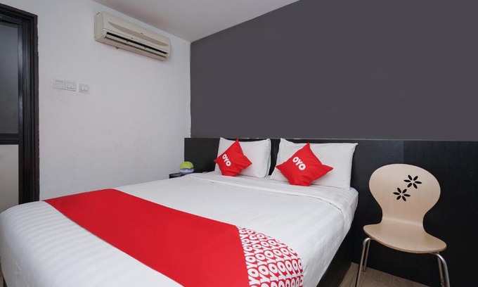 Imbi Hotel | OYO 90106 Sindbad Hotel