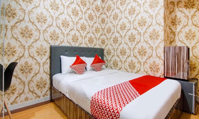 Tangerang Hotel | OYO 90196 Enda Rooms