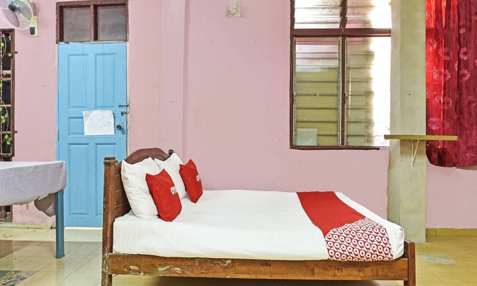 Kota Bharu Hotel | OYO 90740 Paddington Lodge