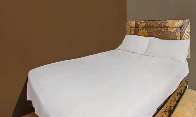 Senggigi Hotel | OYO 92308 Kos Duduk