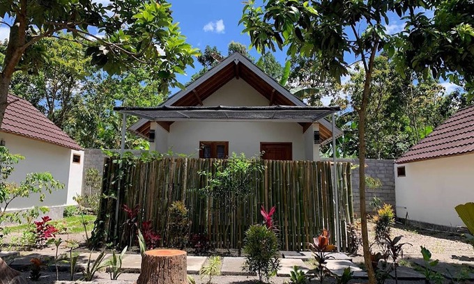 Kecamatan Pringgasela Hotel | OYO 93627 Avocado Homestay