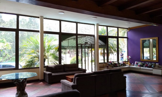 Itapecerica da Serra Hotel | OYO Del Verde Hotel