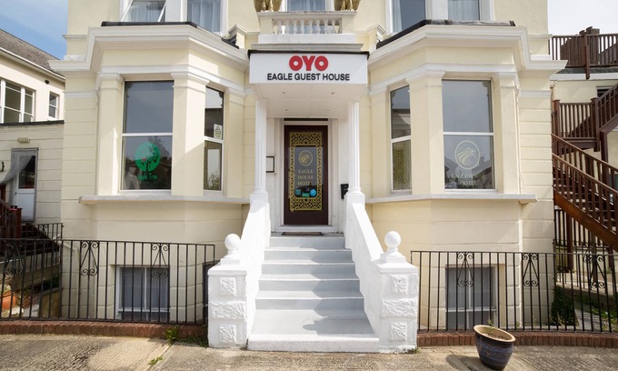 St Leonards-On-Sea Bed & Breakfast | OYO Eagle House Hotel, St Leonards Hastings
