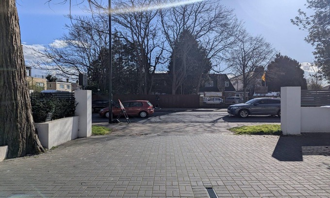 Heston Central Apartment | OYO Firs Lodge London Heathrow| Standard Double