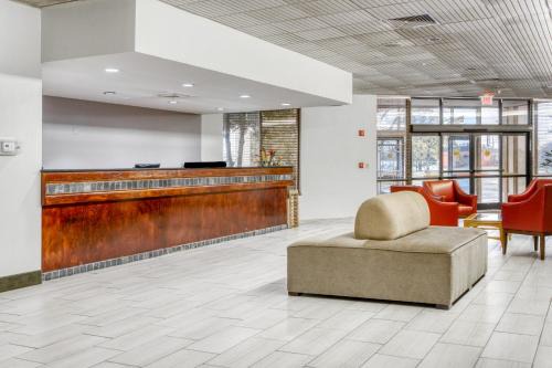 Burlington Hotel | OYO Hotel Burlington South